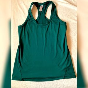 Workout tank top